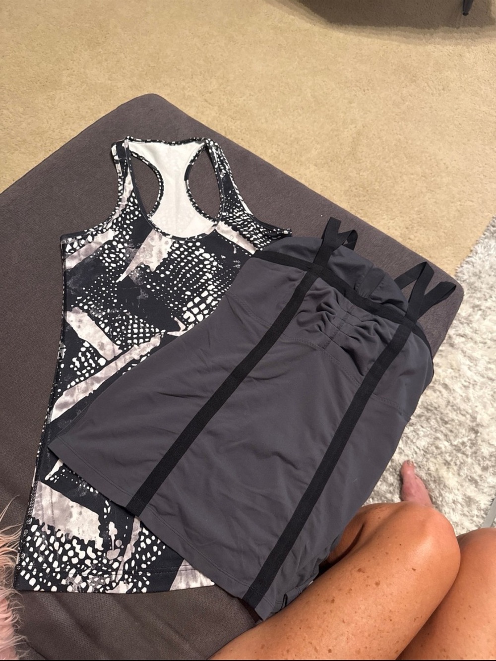 (2) lululemon tank tops